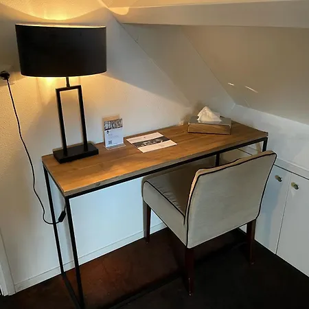 Mauritz Hotel *